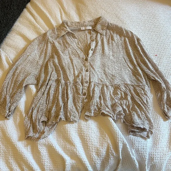 Patterned button blouse - Picture 3 of 5